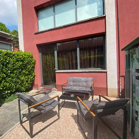 Red Lofty Milano- Loft Moderno Comodo Per Ippodromo, San Siro, Rho Fiera-Mico E Politecnico, Parking Exterior photo