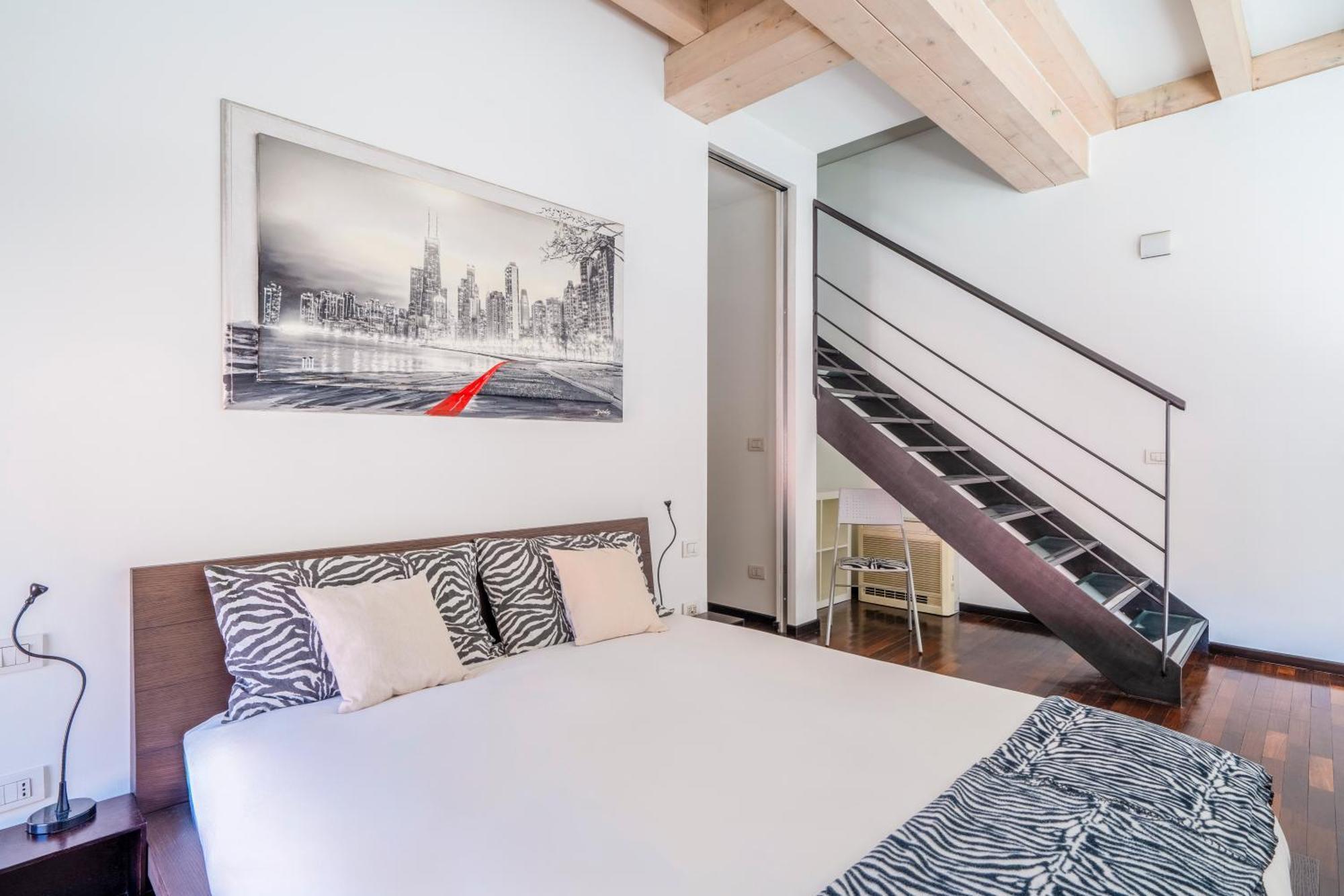 Appartement Red Lofty Milano- Loft Moderno Comodo Per Ippodromo, San Siro, Rho Fiera-mico E Politecnico, Parking