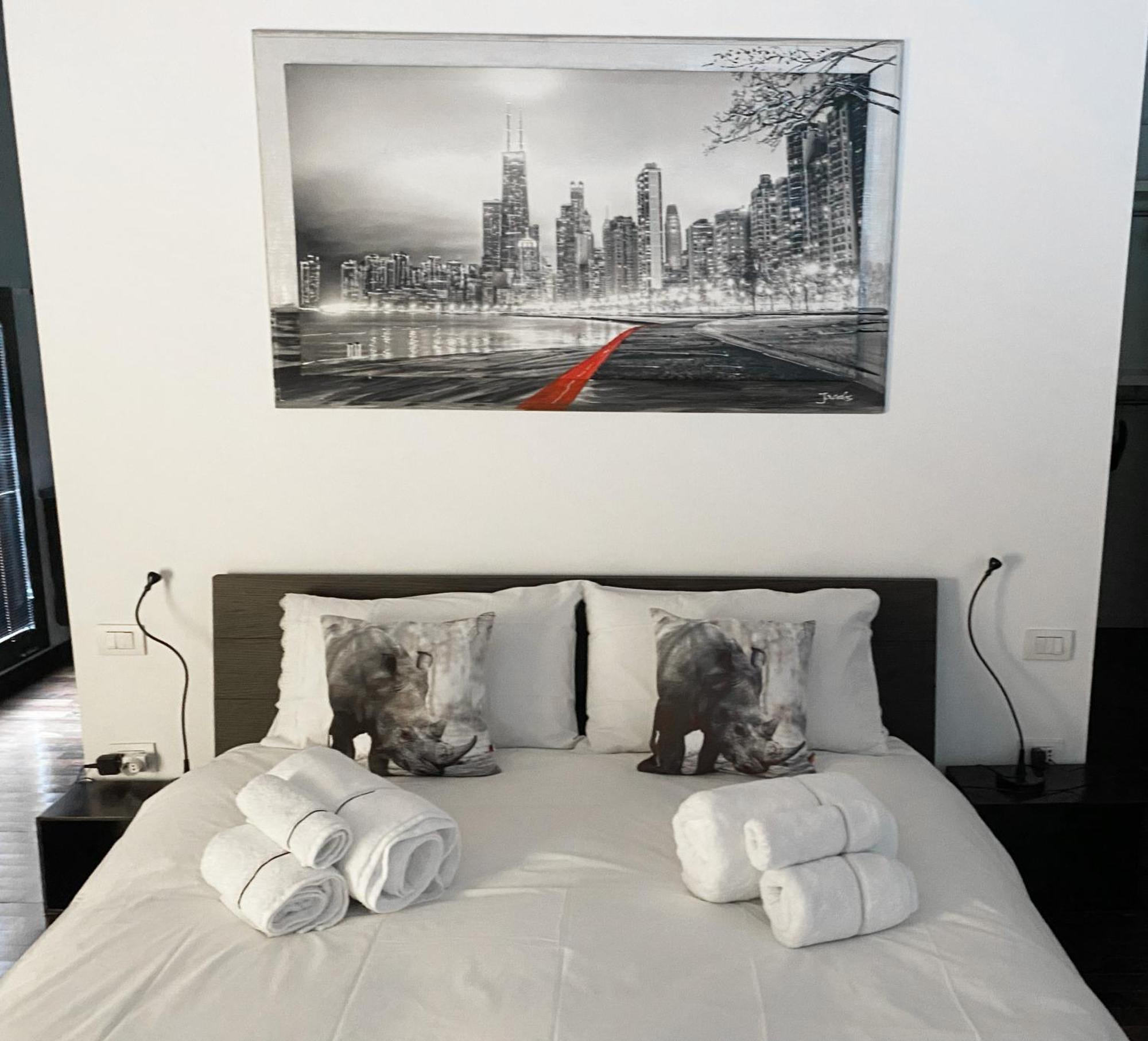 Appartement Red Lofty Milano- Loft Moderno Comodo Per Ippodromo, San Siro, Rho Fiera-mico E Politecnico, Parking Milaan